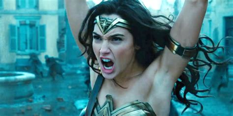 gal gadot thanks wonder woman fans screen rant