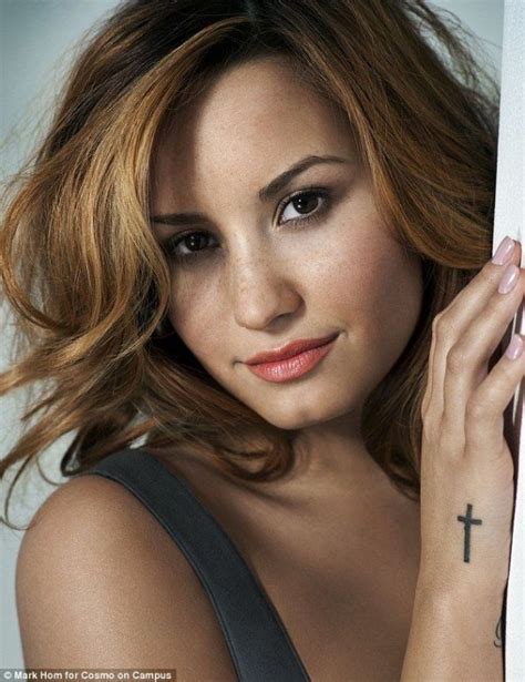 Demi Lovato 13 Celebrities With Freckles That Ll Make You