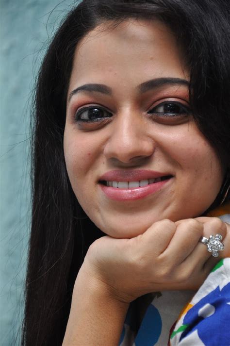 Telugu Actress Reshma Smiling Face Closeup Photos Glamorous Indian Models