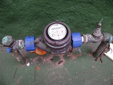 anti water meter activists offer  remove water meters illegally