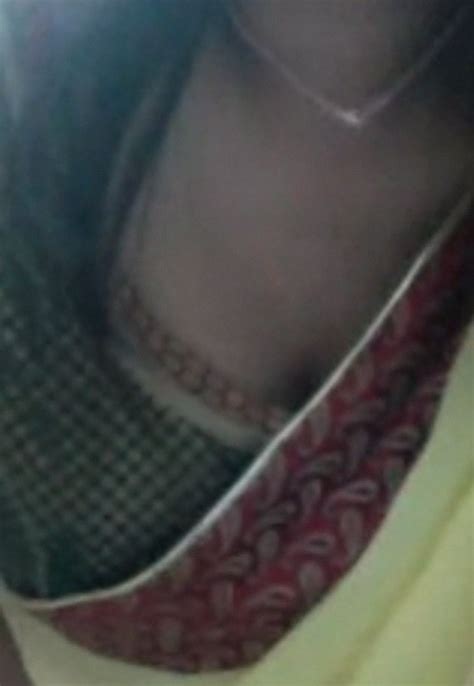enjoy indian real life real life india girl down blouse saree