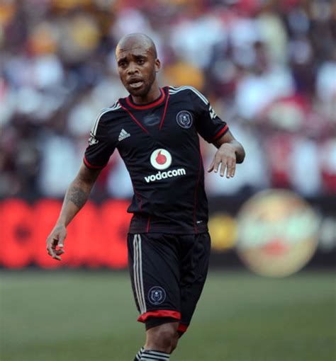 oupa manyisa ties  knot  private  citizen