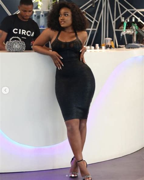 Cee C Shows Off Hourglass Shape In Sexy Black Dress