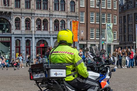 corruptie bij nederlandse politie ontdekt bij omvangrijk encrochat onderzoek