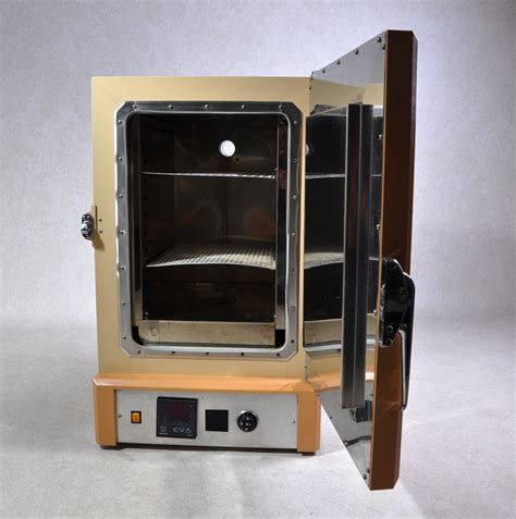 lab  oven model   gemini bv