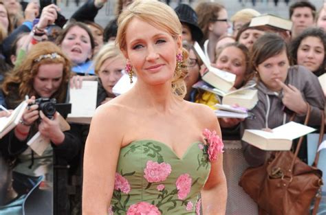 J K Rowling Apologizes For Harry Potter Character S