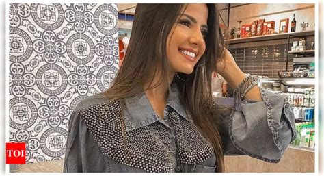 Brazilian Influencer Luana Andrade Dies After Liposuction On Her Knee
