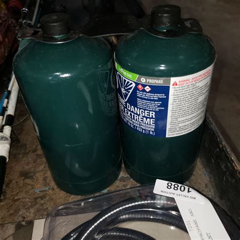 bottles  propane   hose attachment big valley auction