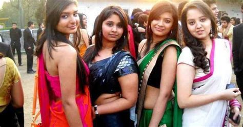 Desi Indian Girls Nri Lesbian Girls Sexy Pose