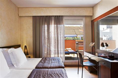 hotel derby barselona ispanya otel yorumlari ve fiyat