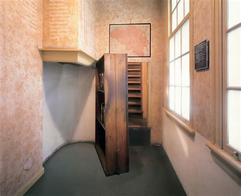 anne frank house  interior  anne franks house remembering  holocaust pictures