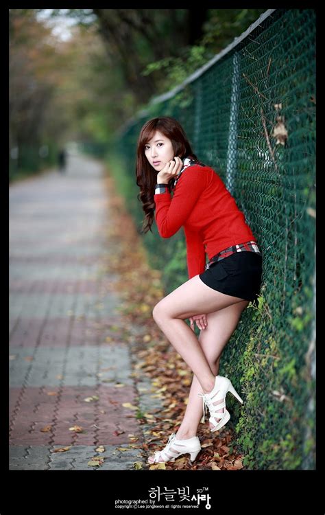 asian hot celebrity outdoor choi hye won
