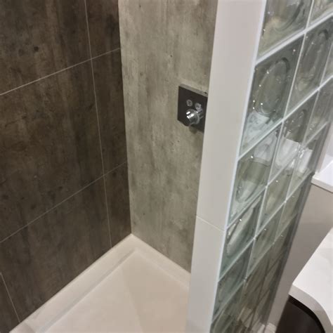 5 Myths About Glass Block Shower Walls And Bases Innovate