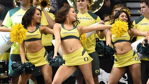 Oregon Ducks Cheerleaders 2017 Hottest Photos On The Web