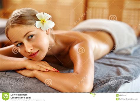 Body Care Spa Woman Beauty Treatment Body Massage Spa Salon Stock