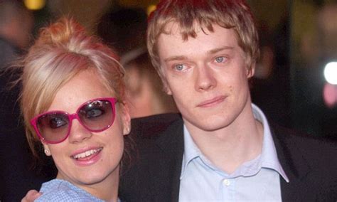 alfie allen claims sister lily allen lied about being offered incest role in hit tv series game