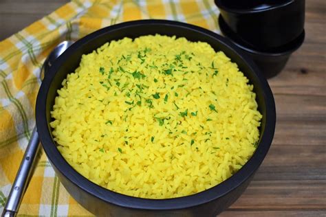 yellow rice cookeatwell