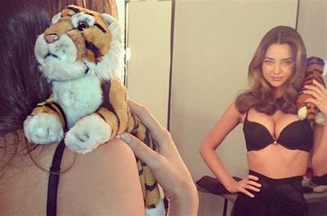 [photos] 8 Of The Most Revealing Selfies Taken By Models
