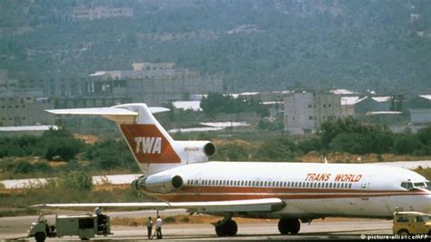greece releases man falsely arrested   twa hijacking news dw