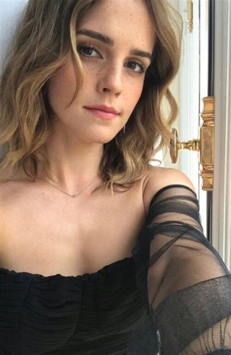 I Wanna Give Emma Watson A Very Sloppy Facefuck Scrolller