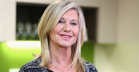 Olivia Newton John Reveals Shes Fighting Her Stage 4 Breast Cancer