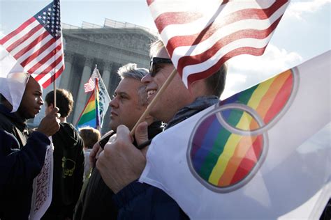 louisiana judge strikes down same sex marriage ban