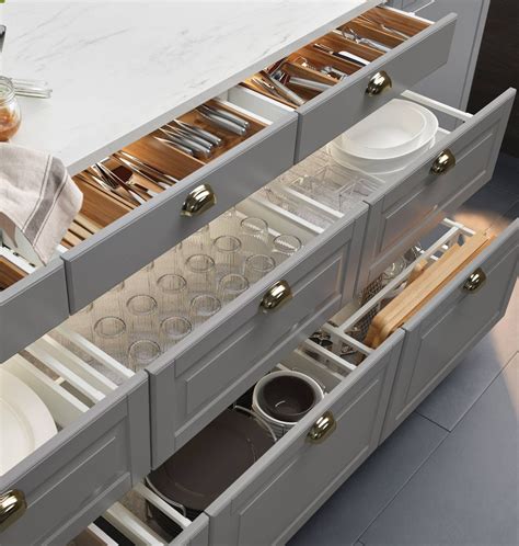 organize  kitchen cabinet drawers  weekend