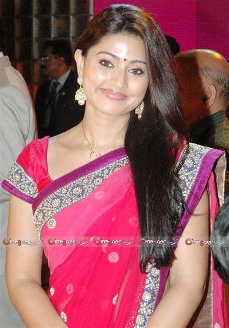 sneha gallery sneha stills tamil actress sneha latest photos telugu