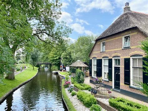 giethoorn  surroundings velvet escape