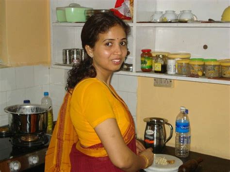Desi Housewife In Kitchen Desi Beauty Simple Image Desi