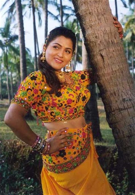 actress kushboo hot    tamil chat tamilcinemu
