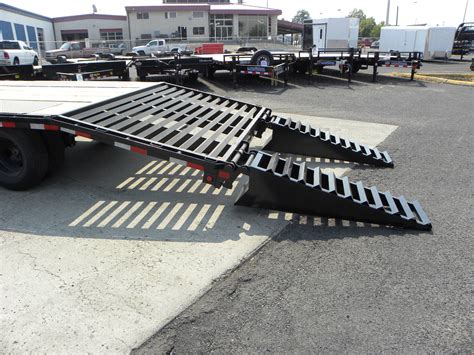 big tex    gooseneck trailer fold  ramps gateway materials trailers