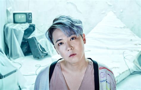 F T Island S Lee Hong Ki Seeks Medical Treatment