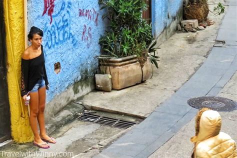 rio de janeiro slum girls