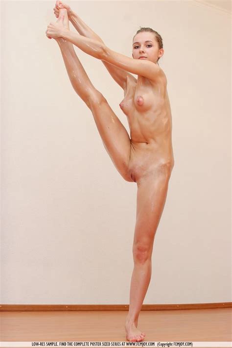 femjoy s ladislava in naked ballet coed cherry