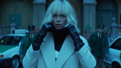 how ‘atomic blonde earns its steamy charlize theron lesbian sex scene