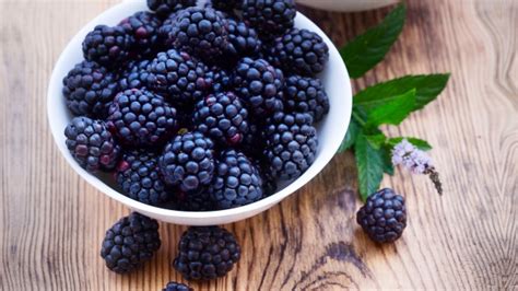 black raspberry touted   big health benefits ctv news