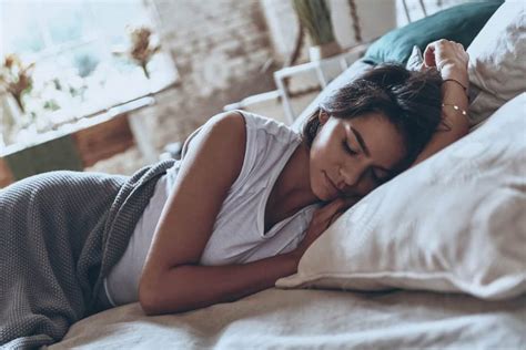 ciencia afirma que los que duermen hasta tarde son más inteligentes y