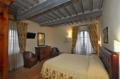 room  family room  bedrooms la sovana country relais