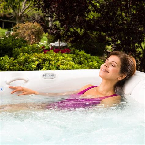 How To Find A Hot Tub With The Best Massage Options