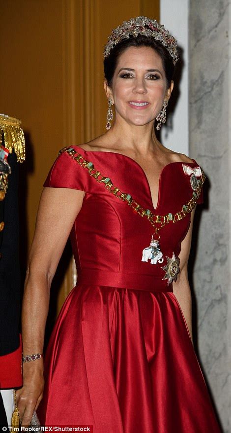 princess mary stuns at new year s reception in copenhagen daily mail online