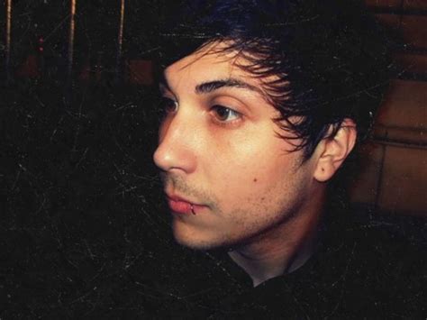 frank hqs frank iero photo 23076315 fanpop