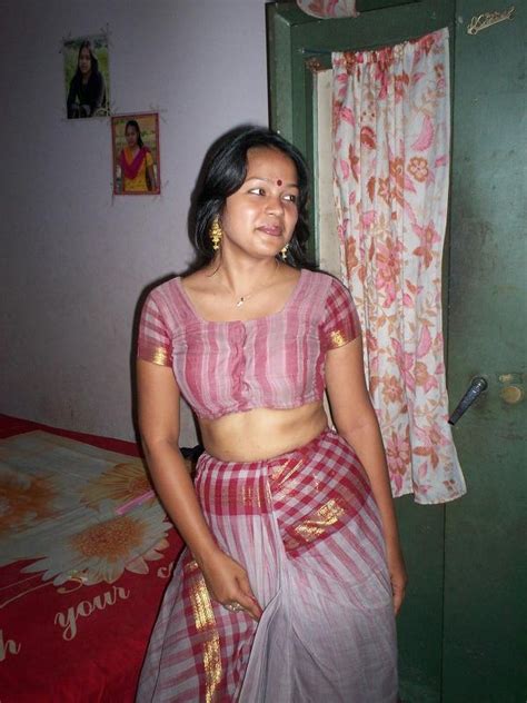 Nepali Saree Stripping Xxx Photo Sexy Housewife In