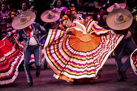 Typical Costumes Traditional Culture México