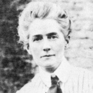 edith cavell trivia family bio famous birthdays