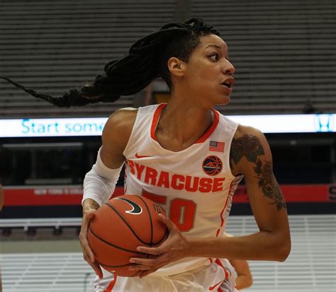 Syracuse Women S Basketball Player Gets Possessive When Chasing