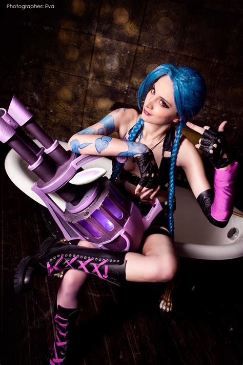 jinx from league of legends cosplay by mari evans aipt