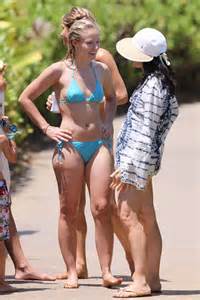 Kristen Bell Bikini Candids At The Beach In Hawaii