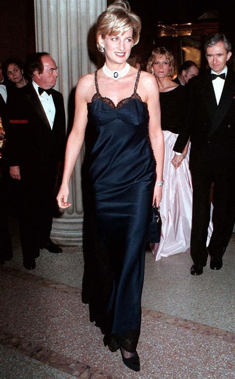 princess diana 1996 from los mejores looks de la met gala a lo largo