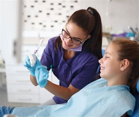 pursue  dental assistant career